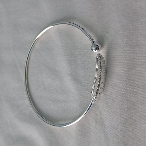 Starain 4 piece Silver Bracelet Set - Picture 2 of 6